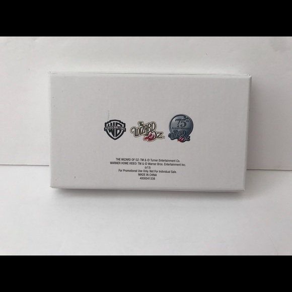 🆕❤️ New Wizard of Oz 3 Pin Anniversary Set - Picture 10 of 10